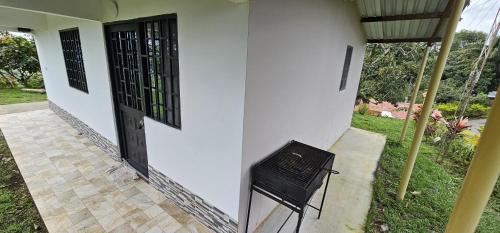 Un jardín fuera de Tranquilidad en el campo Rega