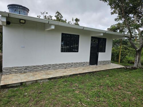 El edificio en el que está la villa