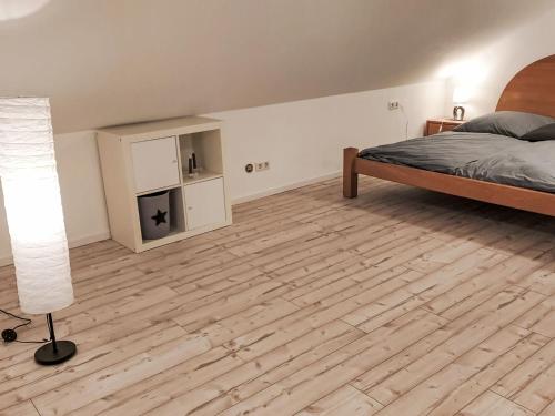 Ένα ή περισσότερα κρεβάτια σε δωμάτιο στο Apartment Lindenstraße-2 by Interhome