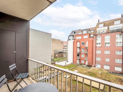 Μπαλκόνι ή βεράντα στο Apartment Chateauneuf with parking by Interhome
