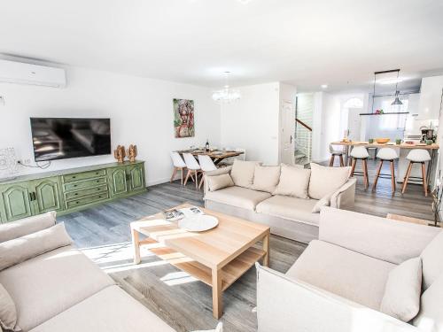 Holiday Home Cheng by Interhome