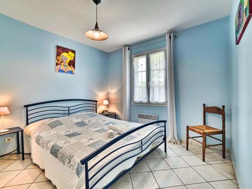 Ένα ή περισσότερα κρεβάτια σε δωμάτιο στο Holiday Home Les Bardières by Interhome