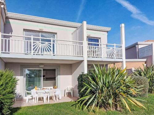 En balkon eller terrasse på Apartment Ocean for ever by Interhome