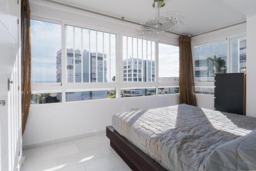 Torremolinos 5 Rooms Junto al Mar