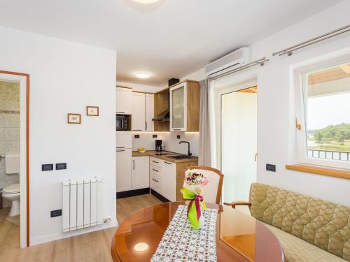 Apartment Villa Vizula by Interhome