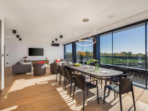 Posezení v ubytování Villa Old Olive VI by Interhome