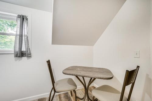 Gambar di galeri bagi Cozy Glens Falls Getaway Less Than 1 Mi to Downtown di Glens Falls