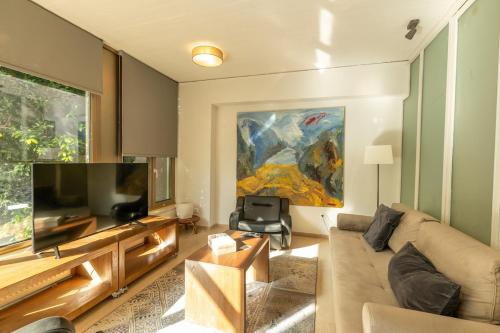 Tsakalof Loft