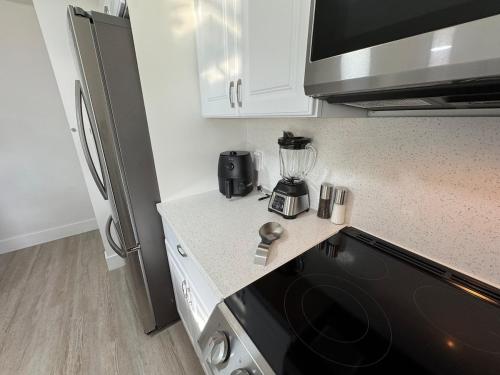 Modern Apartment Miami Oasis photo 11