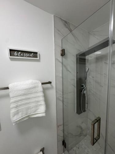 Modern Apartment Miami Oasis photo 8