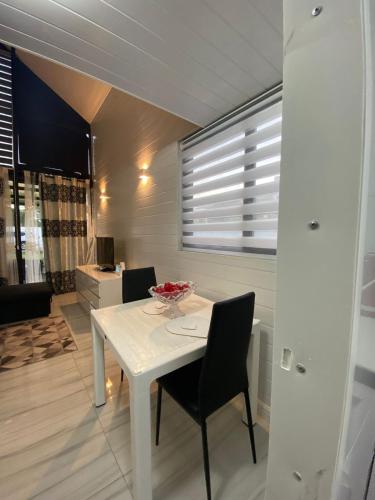 Fotografie z fotogalerie ubytování Luxury Home with Garden Oasis v destinaci Quatre Bornes
