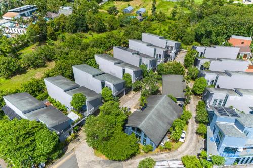 Bangunan di mana terletaknya vila ini