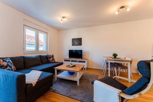 Flex SelfCheckIns 126 - Zagreb - 2 Bedrooms - Parking - Loggia