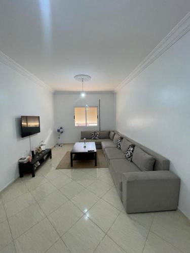 Posezení v ubytování WiFi & Smart TV & Netflix & Free Parking & Full Kitchen & Heating & Washing Machine