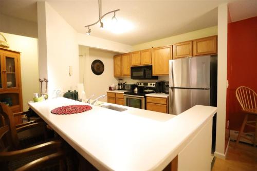 Ảnh trong thư viện ảnh của Deer Park 183 North Woodstock ở Woodstock