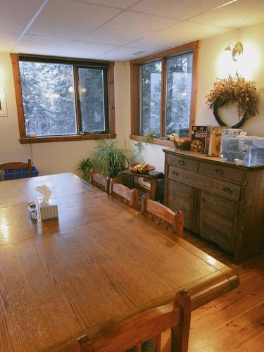 Foto sihtkohas Golden asuva majutusasutuse Alpine Meadows Lodge galeriist