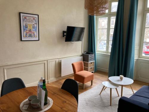 L'Aparthé Dinan - Vue sur la place du marché