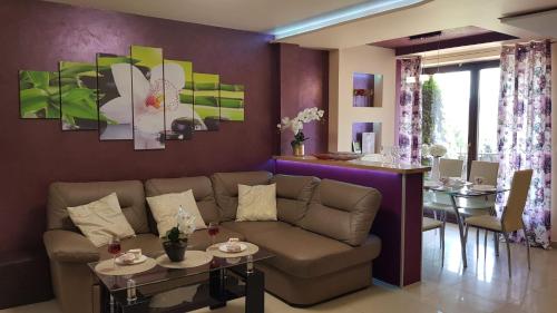 Posedenie v ubytovaní BUTOROWY RESIDENCE Apartament "GÓRSKA ORCHIDEA"