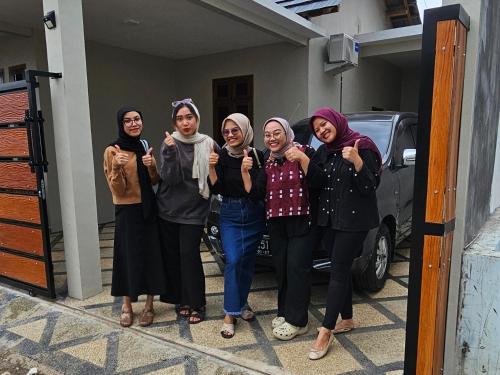 Tetamu yang menginap di Villa puncak Terang