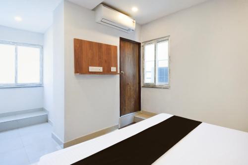 Gallery image of Super Hotel O Vaishnavi Residency in Hyderabad