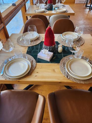 Un restaurante o sitio para comer en Aparan Park