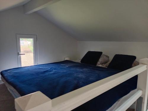Postel nebo postele na pokoji v ubytování Ravissante maisonnette