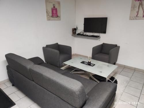 Maison calme, clim, Smart TV, wifi , coeur Saint-Amand
