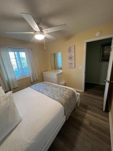 Cherry Grove 1BR screened porch 2nd Floor view photo 18