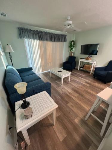 Cherry Grove 1BR screened porch 2nd Floor view photo 3