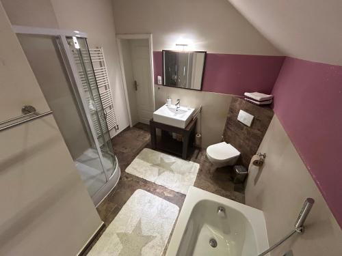 Ένα μπάνιο στο Apartmány Villa Magnolie