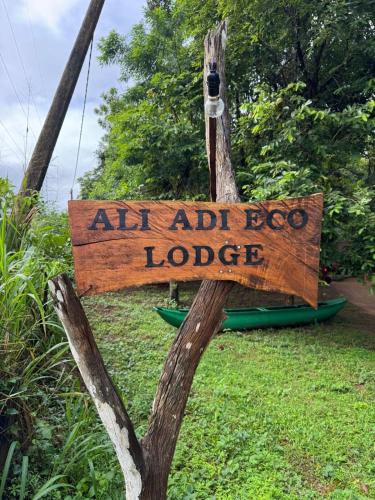 Certificato, attestato, insegna o altro documento esposto da Ali Adi Eco Resort