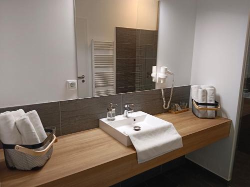 Fotografia z galérie ubytovania LUXUS Appartement am Golfplatz und Therme Lutzmannsburg v destinácii Zsira