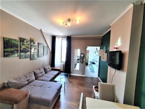 Renovated by an interior architect in the City Center next to the train station