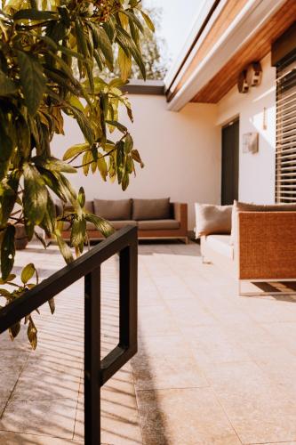 Hollands Pfefferhaus Wein Wald&Weitblick 2SZ Klimaanlage Terrasse Fahrradgarageにあるシーティングエリア