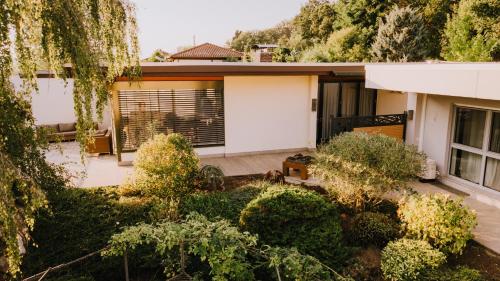 Zahrada ubytování Hollands Pfefferhaus Wein Wald&Weitblick 2SZ Klimaanlage Terrasse Fahrradgarage