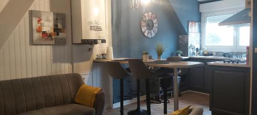 Photo de la galerie de l'établissement Appartement côte et plage, au Tréport