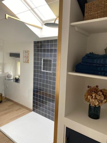 Koupelna v ubytování Maison de Campagne Le Pâtis aux Chevaux proche circuit 24H et Le Mans