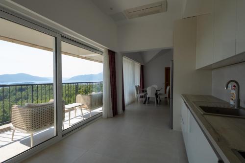 Gallery image of Panorama Bay Luxury Apartments in Kotor