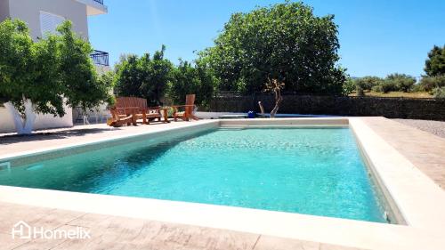 Πισίνα στο ή κοντά στο Venecia of Mani - Relax in a spa pool