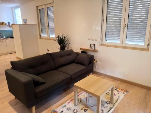 Superbe appartement rénové à 250m des remparts