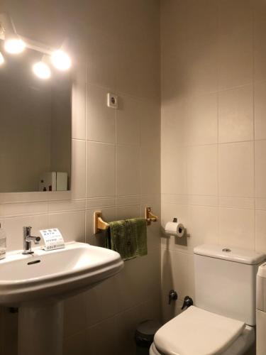 Kúpeľňa v ubytovaní Apartamento Turístico Sigüenza