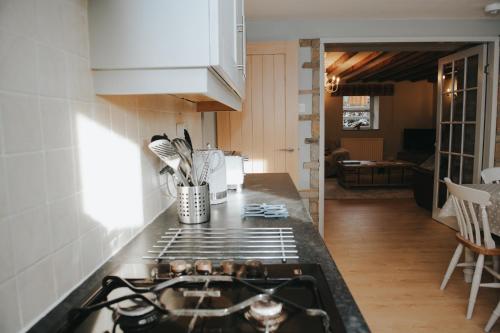 Una cocina o zona de cocina en Fossdale House, Simonstone, Nr Hawes
