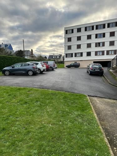 Photo de la galerie de l'établissement Appartement, à Donville-les-Bains