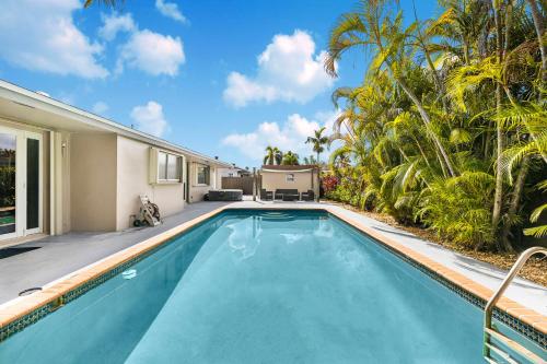 صورة لـ Pool House Escape w Massage Chair Game Room Wi-Fi في هياليه