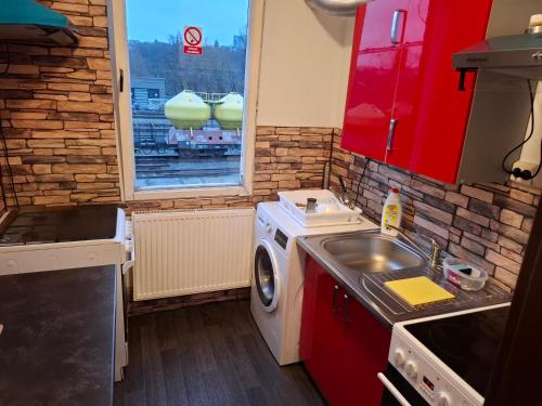 Η κουζίνα ή μικρή κουζίνα στο Rena