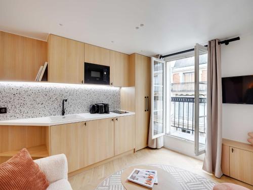 Modern apt with balcony - 1BR 2P - Saint Lazare