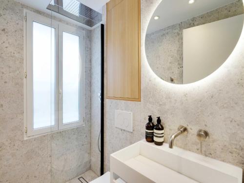 Modern apt with balcony - 1BR 2P - Saint Lazare