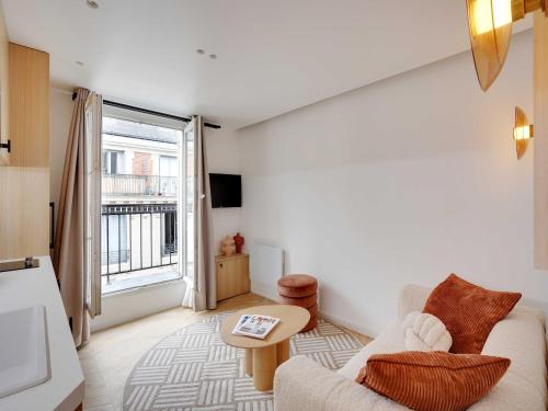 Modern apt with balcony - 1BR 2P - Saint Lazare