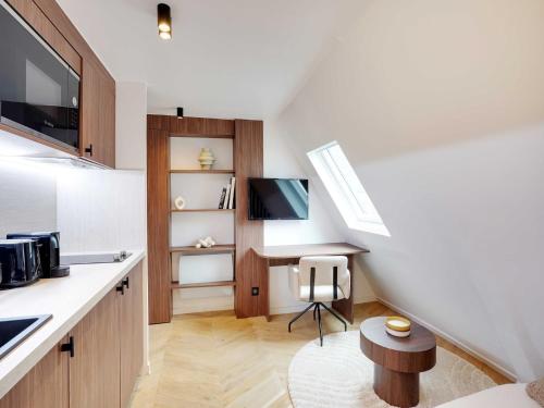Cosy and modern studio - 2P - Saint Lazare 8eme