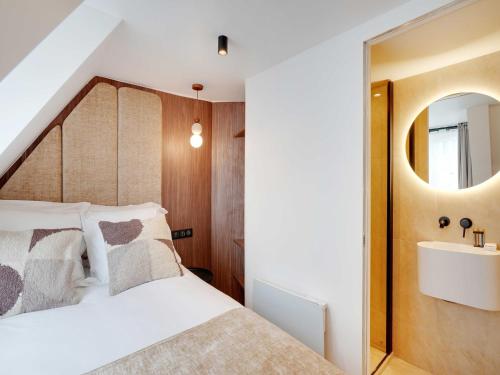 Cosy and modern studio - 2P - Saint Lazare 8eme